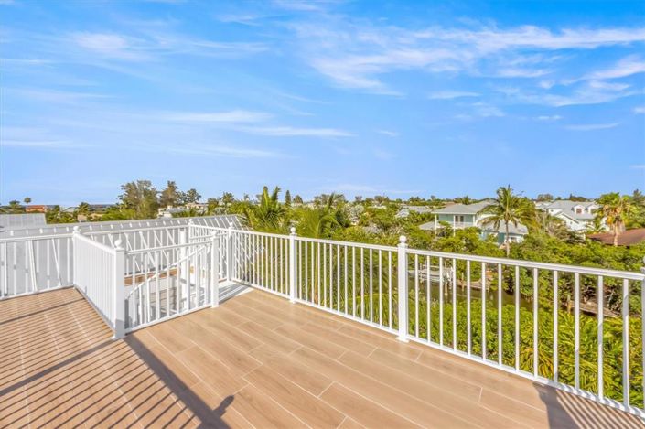 Image No.47-5 Bed Property for sale