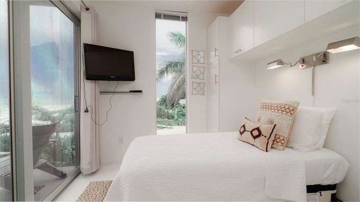 Image No.28-3 Bed Property for sale