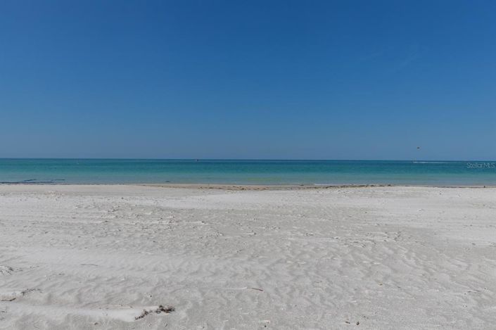 Image No.50-Propriété de 2 chambres à vendre à Holmes Beach