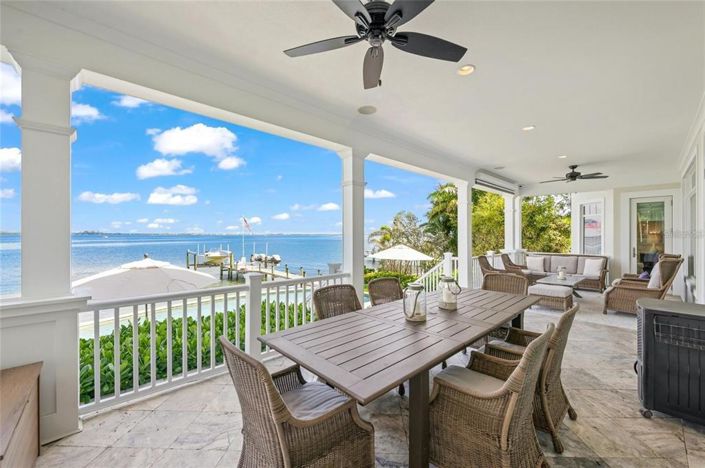 Image No.41-6 Bed Property for sale