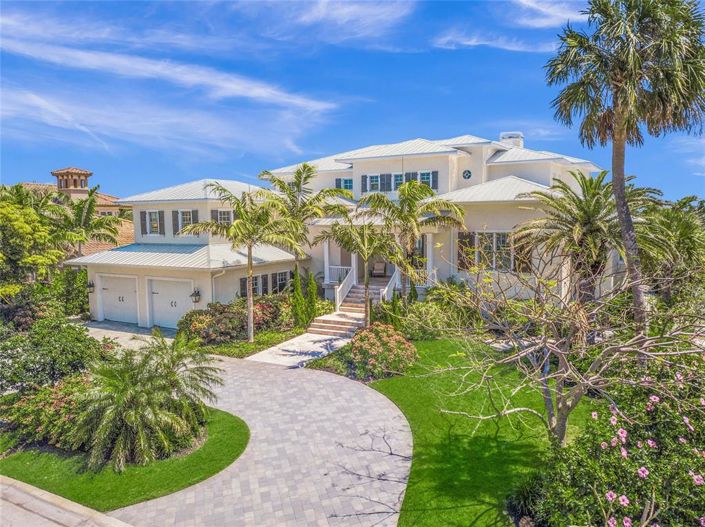 Image No.64-6 Bed Property for sale