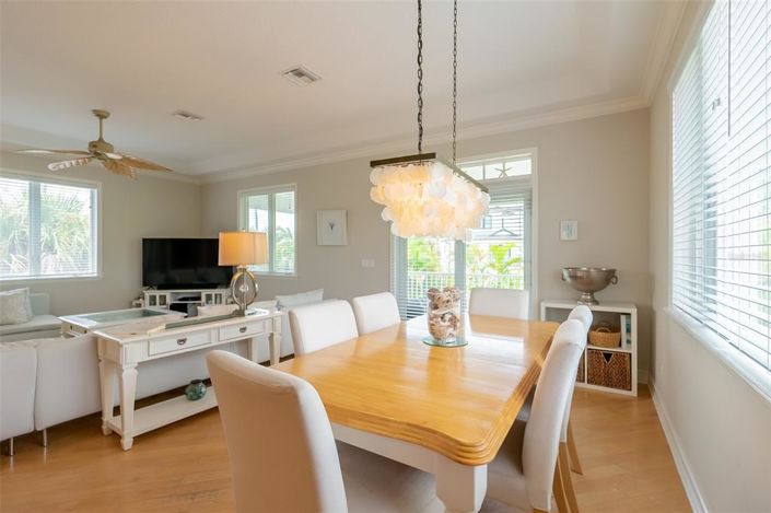 Image No.16-4 Bed Property for sale