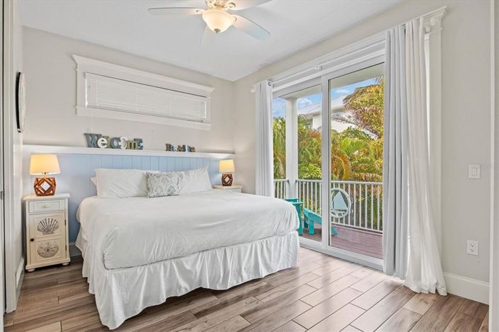 Image No.10-7 Bed Property for sale