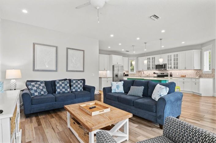 Image No.16-7 Bed Property for sale