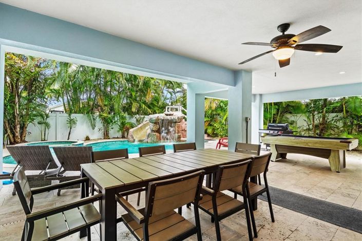 Image No.3-7 Bed Property for sale