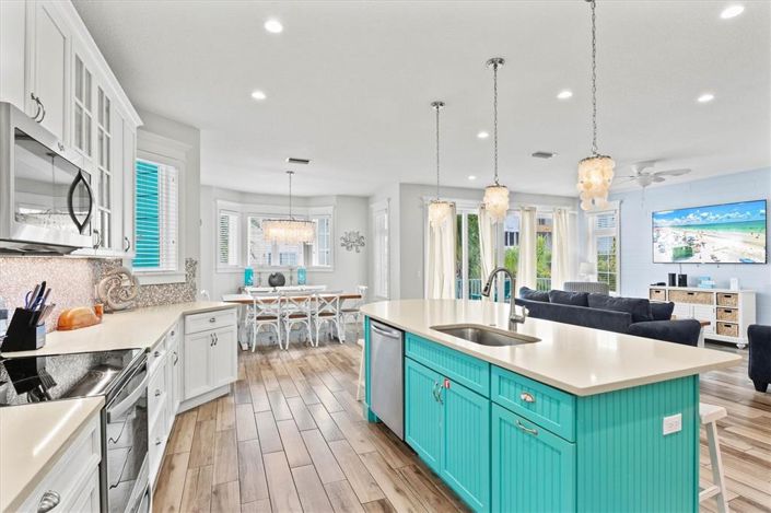 Image No.9-7 Bed Property for sale