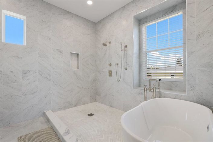 Image No.24-3 Bed Property for sale