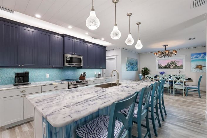 Image No.15-4 Bed Property for sale