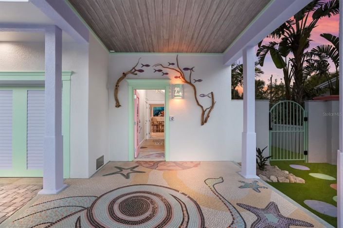 Image No.6-4 Bed Property for sale