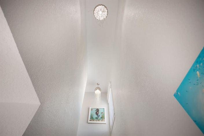 Image No.83-4 Bed Property for sale