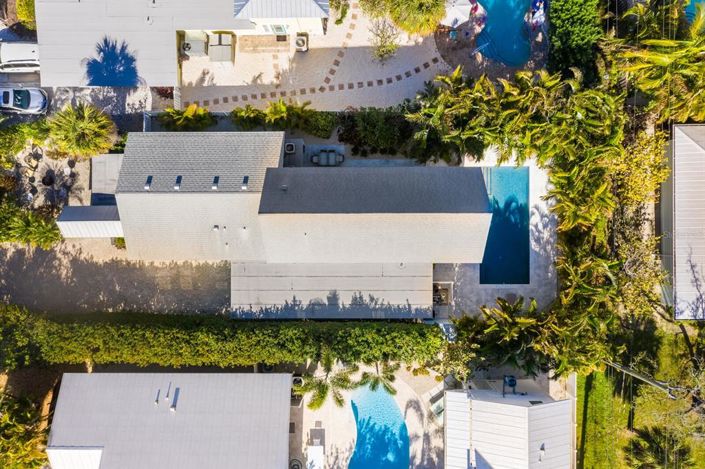 Image No.93-4 Bed Property for sale