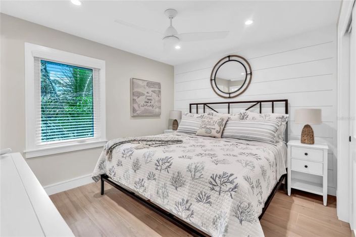 Image No.23-3 Bed Property for sale