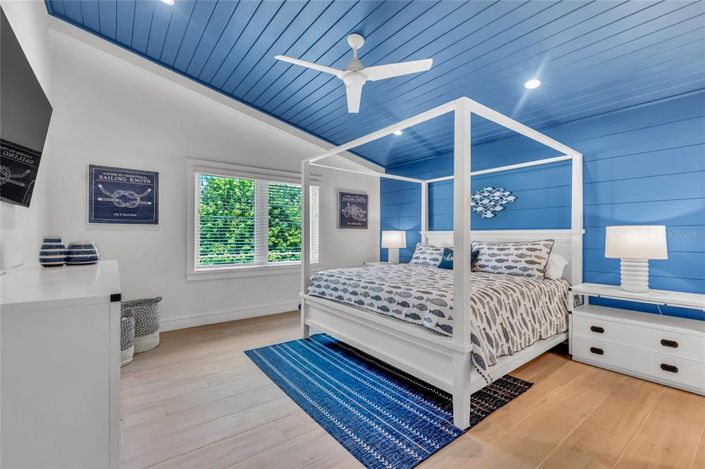 Image No.30-3 Bed Property for sale