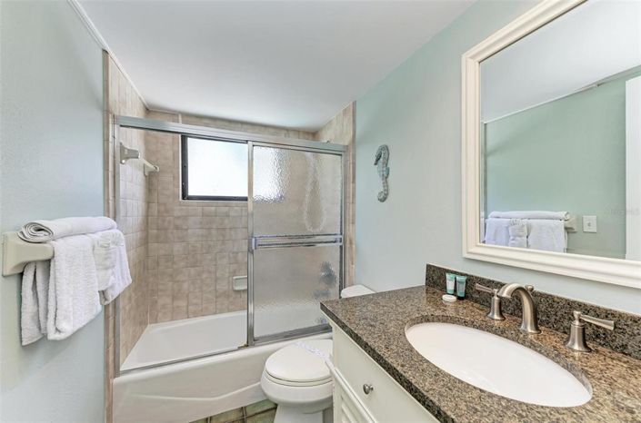 Image No.12-3 Bed Property for sale