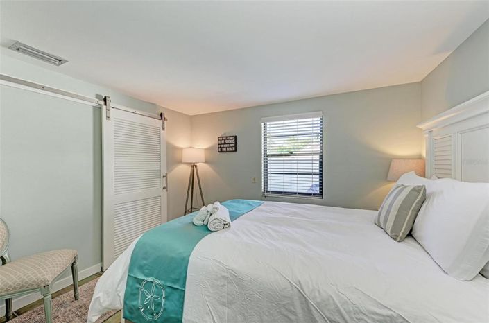 Image No.19-3 Bed Property for sale