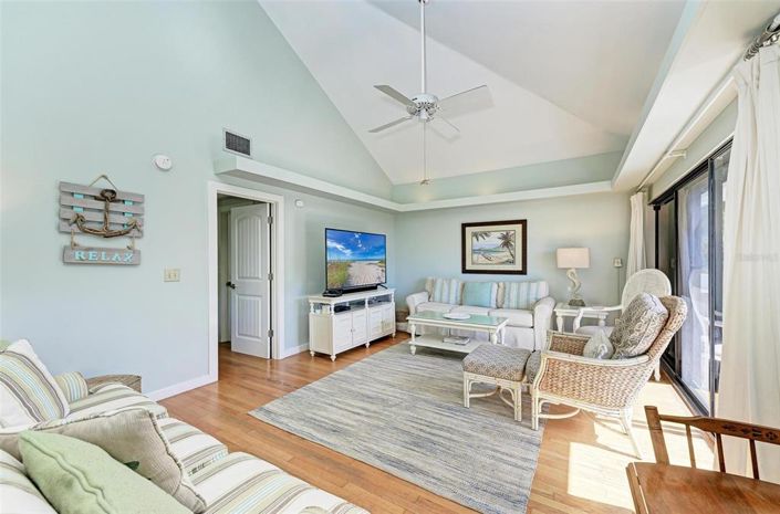 Image No.24-3 Bed Property for sale