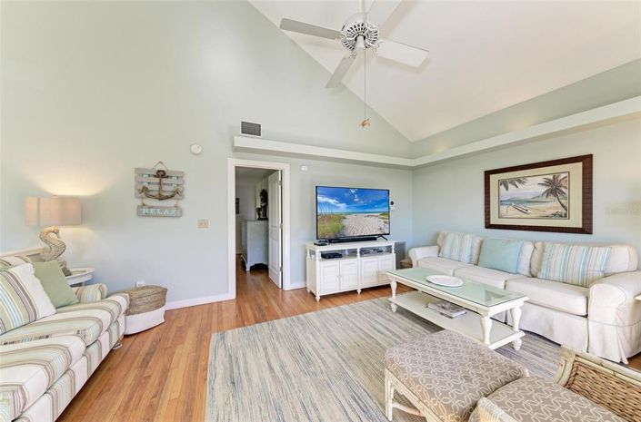 Image No.25-3 Bed Property for sale