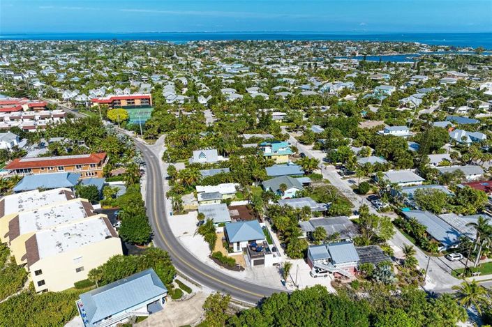 Image No.3-3 Bed Property for sale