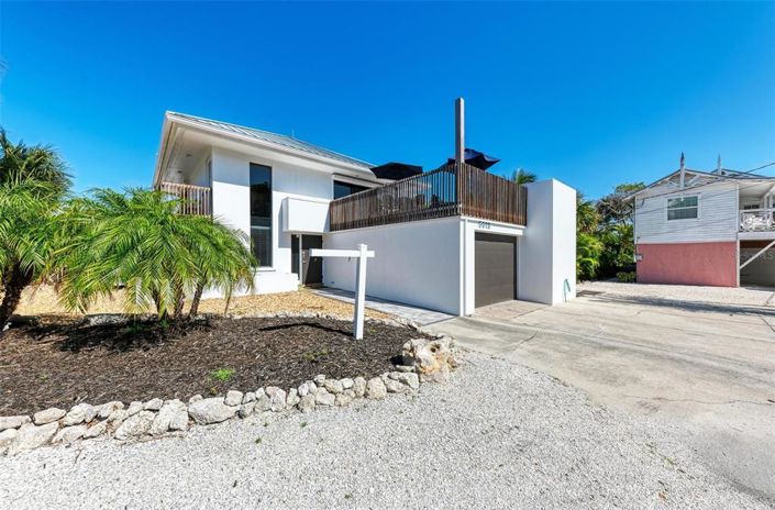 Image No.5-3 Bed Property for sale