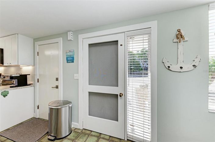 Image No.8-3 Bed Property for sale