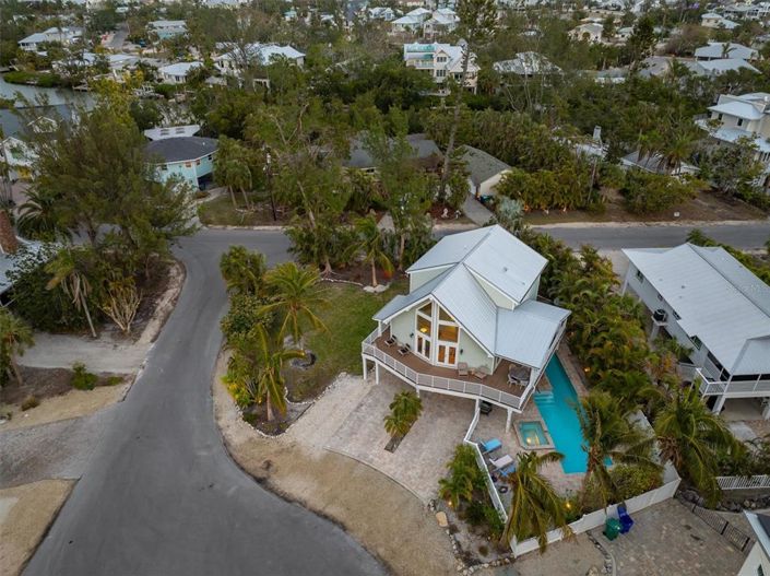 Image No.23-3 Bed Property for sale