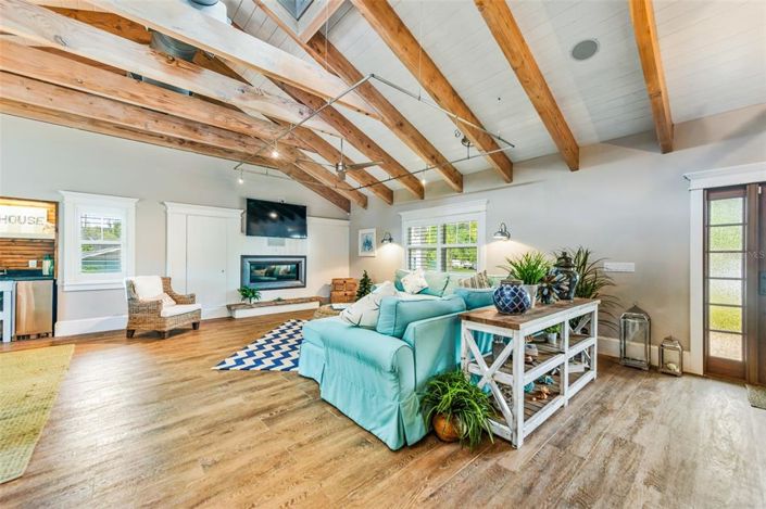 Image No.8-Propriété de 4 chambres à vendre à Holmes Beach