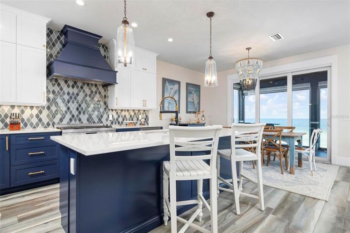 Image No.10-4 Bed Property for sale