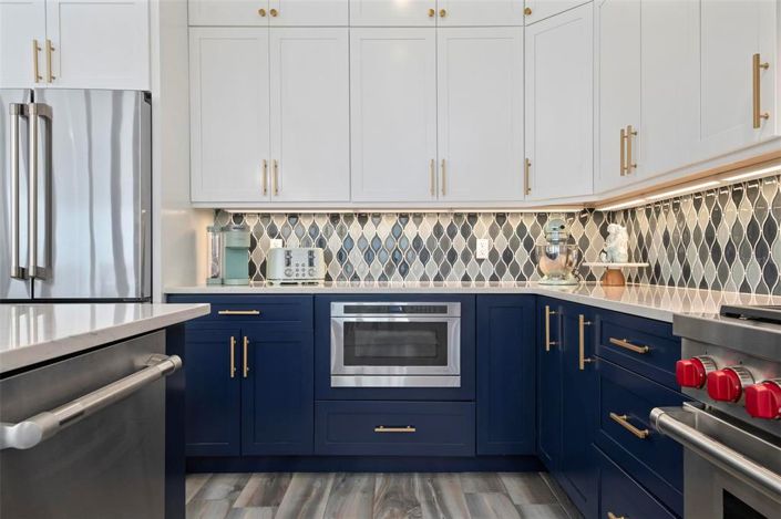 Image No.17-4 Bed Property for sale