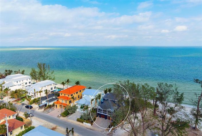 Image No.69-4 Bed Property for sale