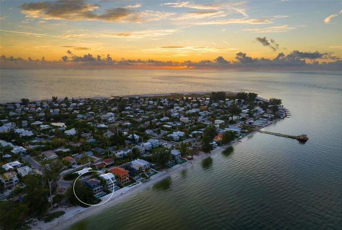 Image No.76-4 Bed Property for sale