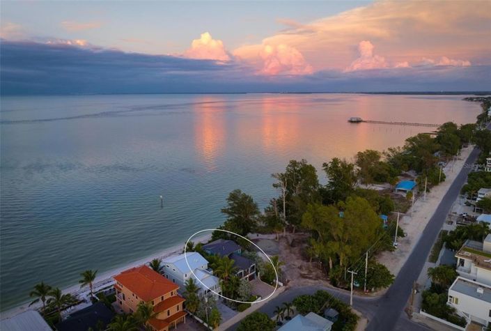 Image No.78-4 Bed Property for sale