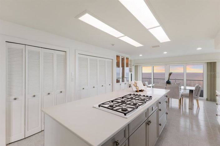 Image No.25-4 Bed Property for sale