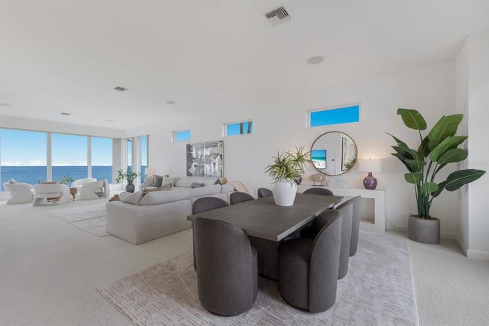 Image No.3-4 Bed Property for sale