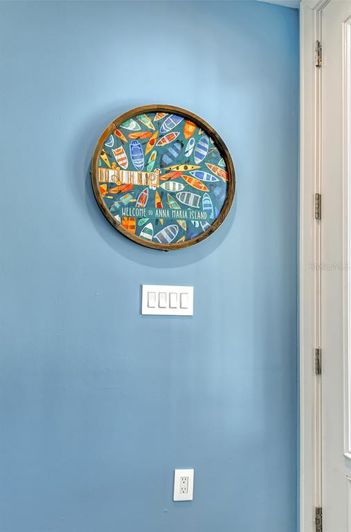 Image No.11-6 Bed Property for sale