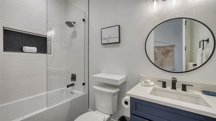 Image No.51-6 Bed Property for sale