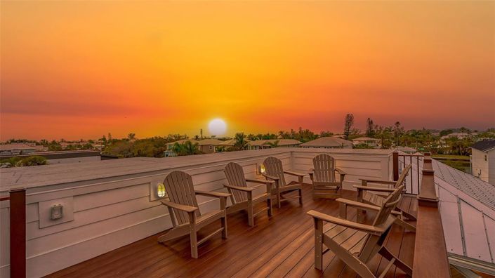 Image No.56-6 Bed Property for sale