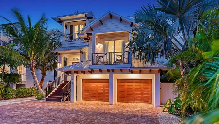 Image No.88-6 Bed Property for sale