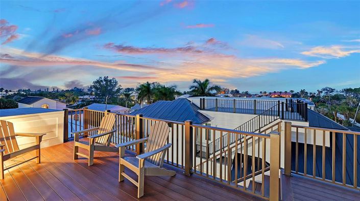 Image No.89-6 Bed Property for sale