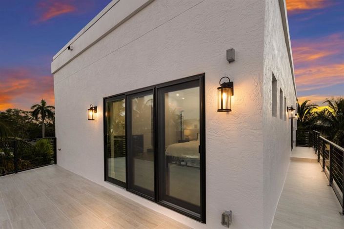 Image No.11-5 Bed Property for sale