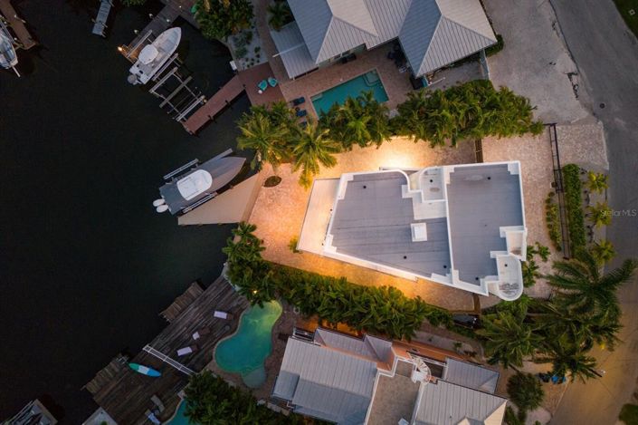 Image No.26-5 Bed Property for sale