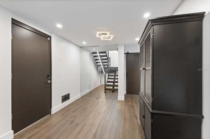 Image No.31-5 Bed Property for sale