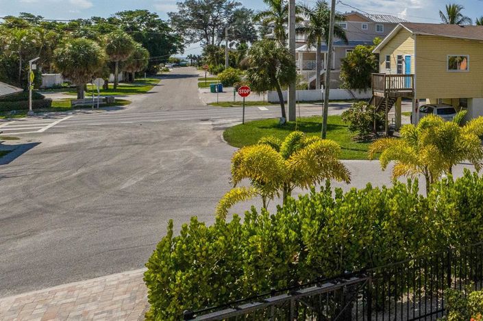 Image No.34-5 Bed Property for sale