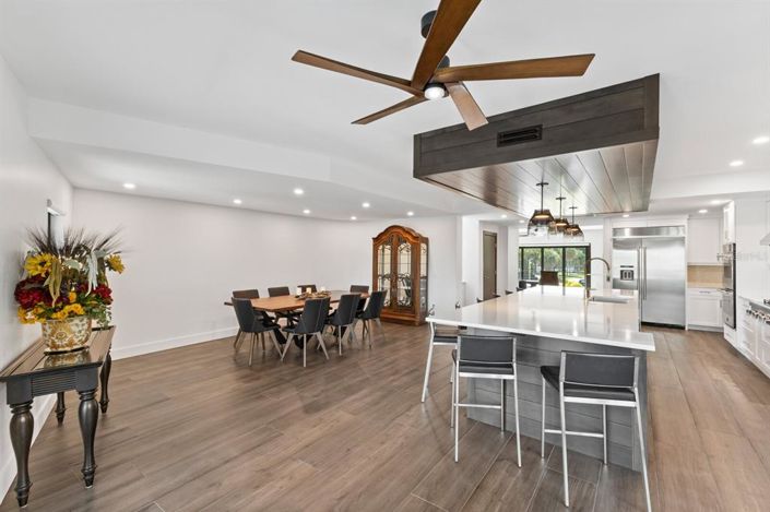 Image No.44-5 Bed Property for sale