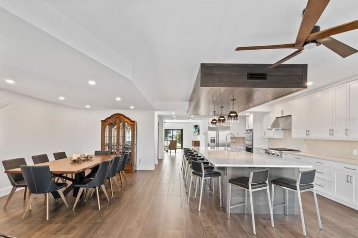 Image No.45-5 Bed Property for sale