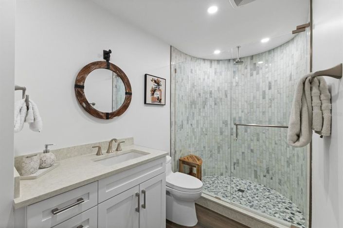 Image No.54-5 Bed Property for sale