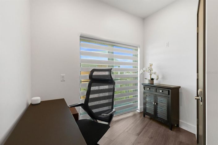 Image No.63-5 Bed Property for sale