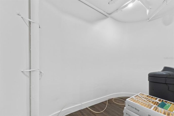 Image No.84-5 Bed Property for sale