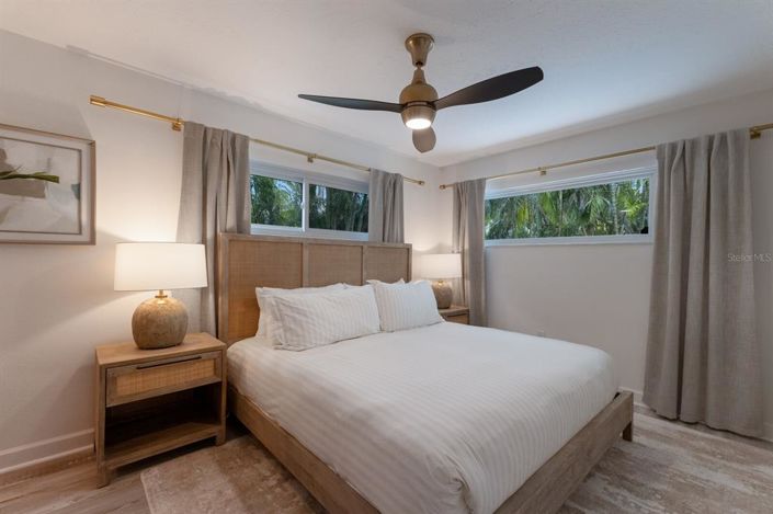 Image No.18-2 Bed Property for sale