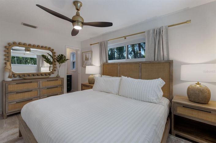 Image No.19-2 Bed Property for sale