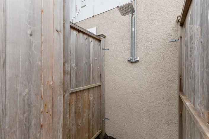 Image No.26-2 Bed Property for sale